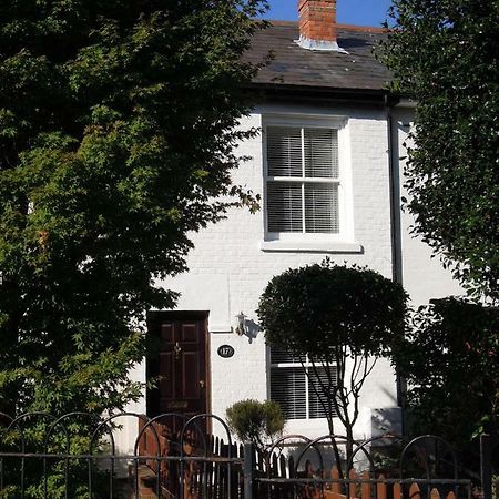 Pretty Victorian Cottage Portsmouth Exterior foto