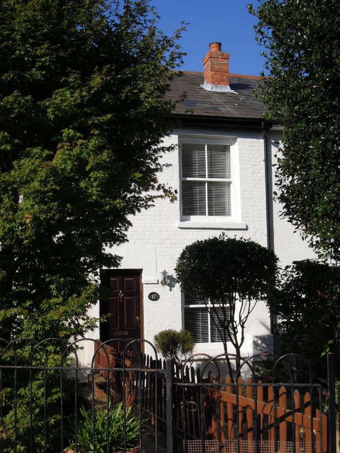 Pretty Victorian Cottage Portsmouth Exterior foto